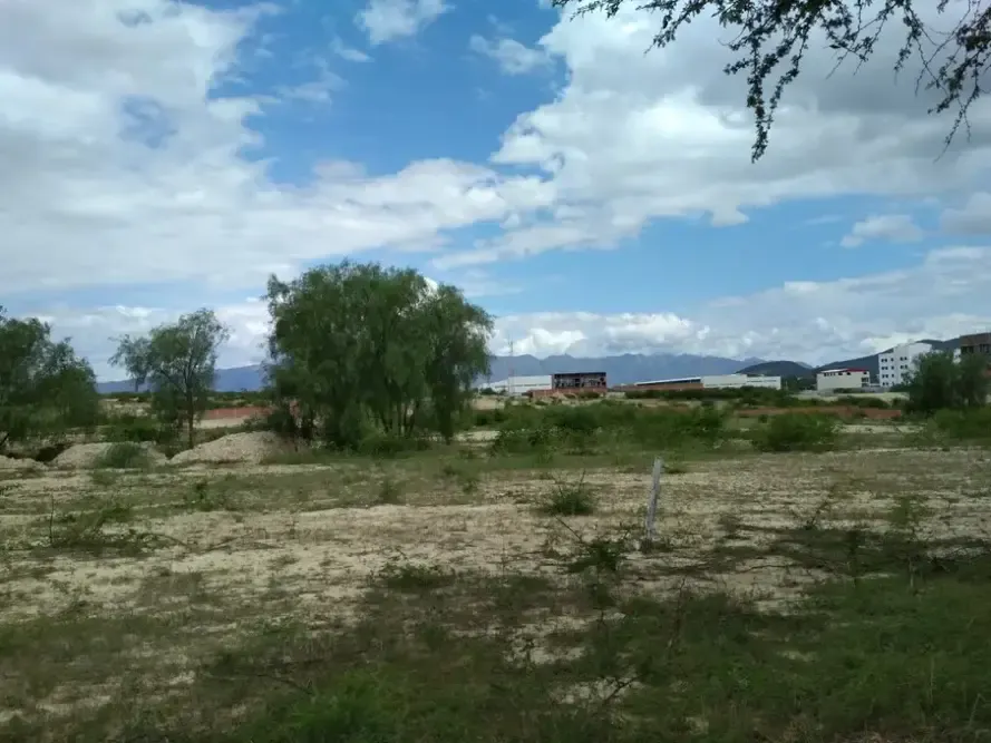 Foto 6 de Excelente lote en esquina, cerca de terminal de buses