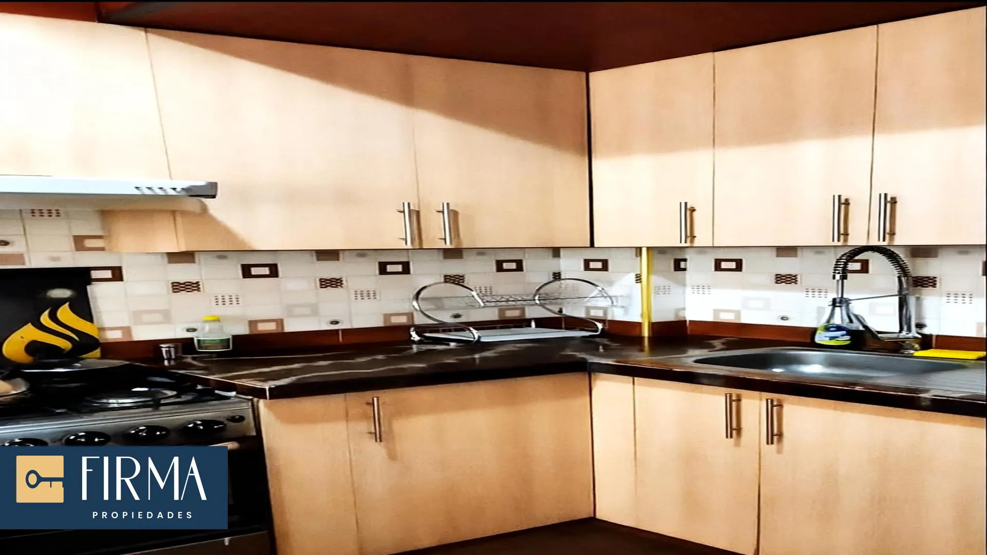 Foto 2 de Compra Este Moderno Departamento en Oruro