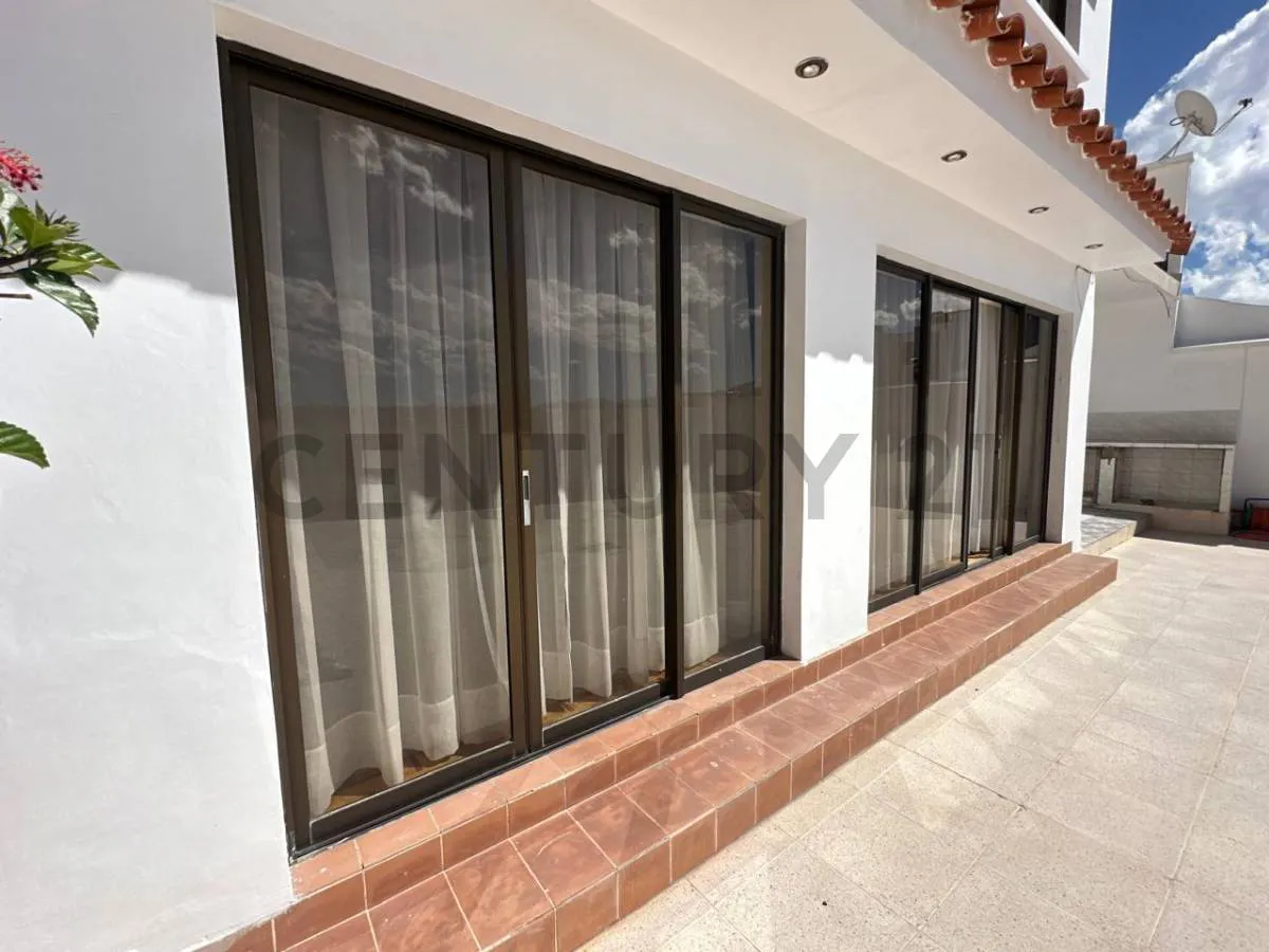 Foto 2 de Casa en Alquiler