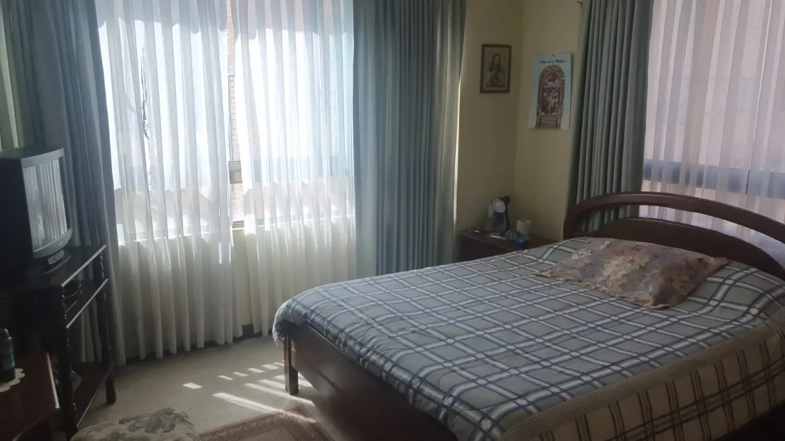 Foto 2 de Departamento en venta de 3 dormitorios en Achumani