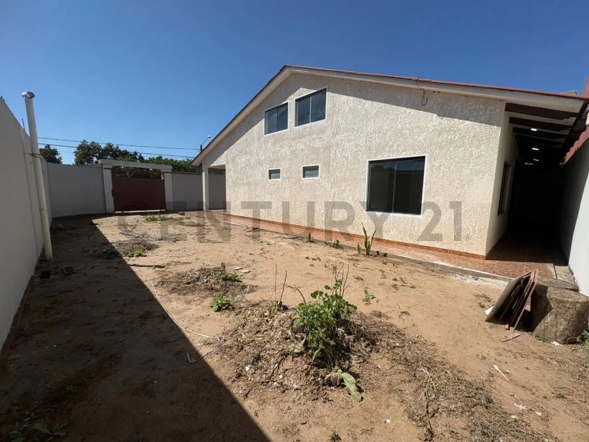 Foto 1 de Casa en Venta – en Esquina Km 12 Doble Vía La Guardia