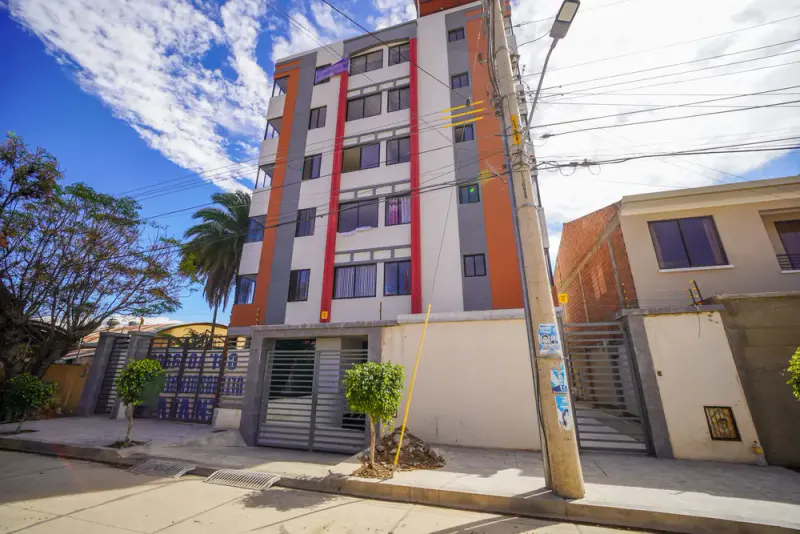 Foto 9 de Departamento 3 Dormitorios en Venta Zona Sumumpaya