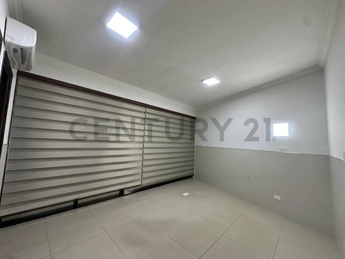 Foto 10 de Consultorio Medico en Venta Clinica Privada Niño Jesus I