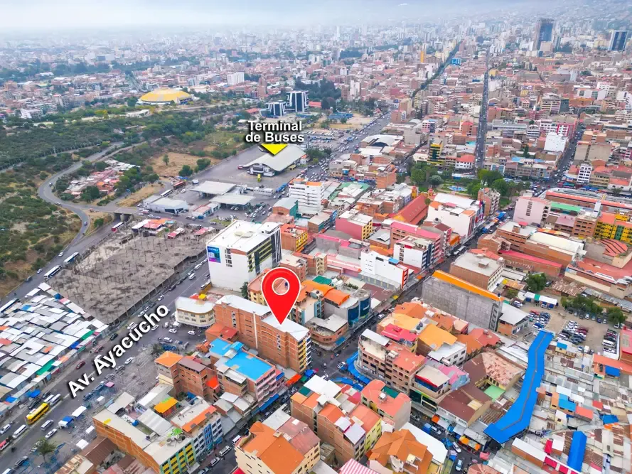 Foto 8 de Local Comercial en Alquiler – Piso 2-5 en El Centro de Cochabamba