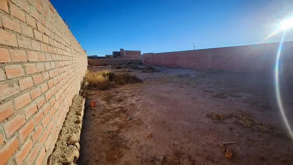 Foto 6 de Terreno en venta en UYUNI ideal para inversión