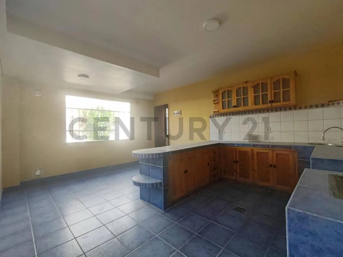Foto 5 de Casa en alquiler familiar o comercial, calle 35 zona Pedregal