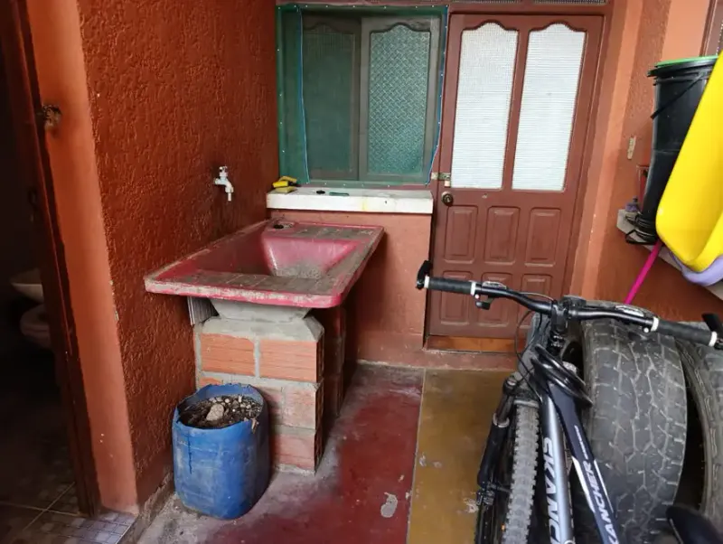 Foto 9 de Venta de Casa, Zona Mercado Campesino, Tarija