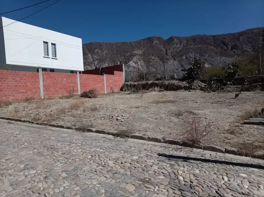Foto 1 de Terreno en venta de 300,6 m² en Mecapaca, ideal para inversión y desarrollo residencial