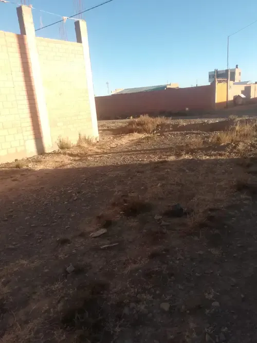 Foto 4 de Casa como terreno en venta en urbanización Berlin cerca a Kiswaras y Villa Adela de El Alto