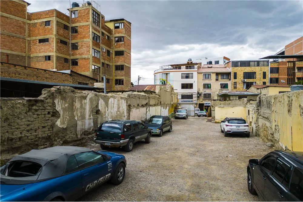 Foto 5 de Venta-Terreno Proximo Plaza Bolivar - Quillacollo