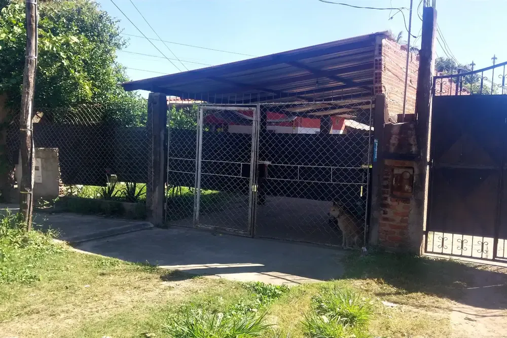 Foto 1 de Casa en anticrético con opción a venta zona plan 3000