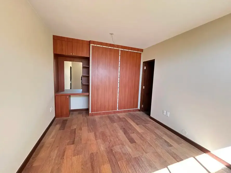 Foto 1 de Departamento en Venta 2 Dormitorios - Miraflores Plaza Villarroel