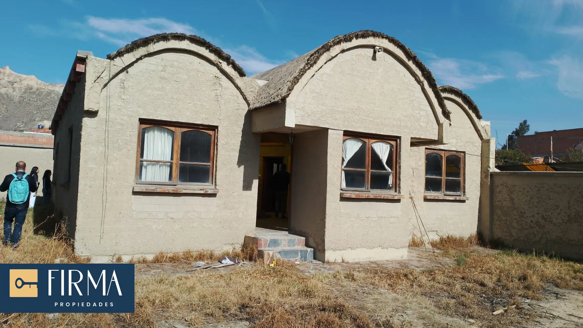 Foto 2 de Alquila Este Terreno con Vivienda en Mallasa