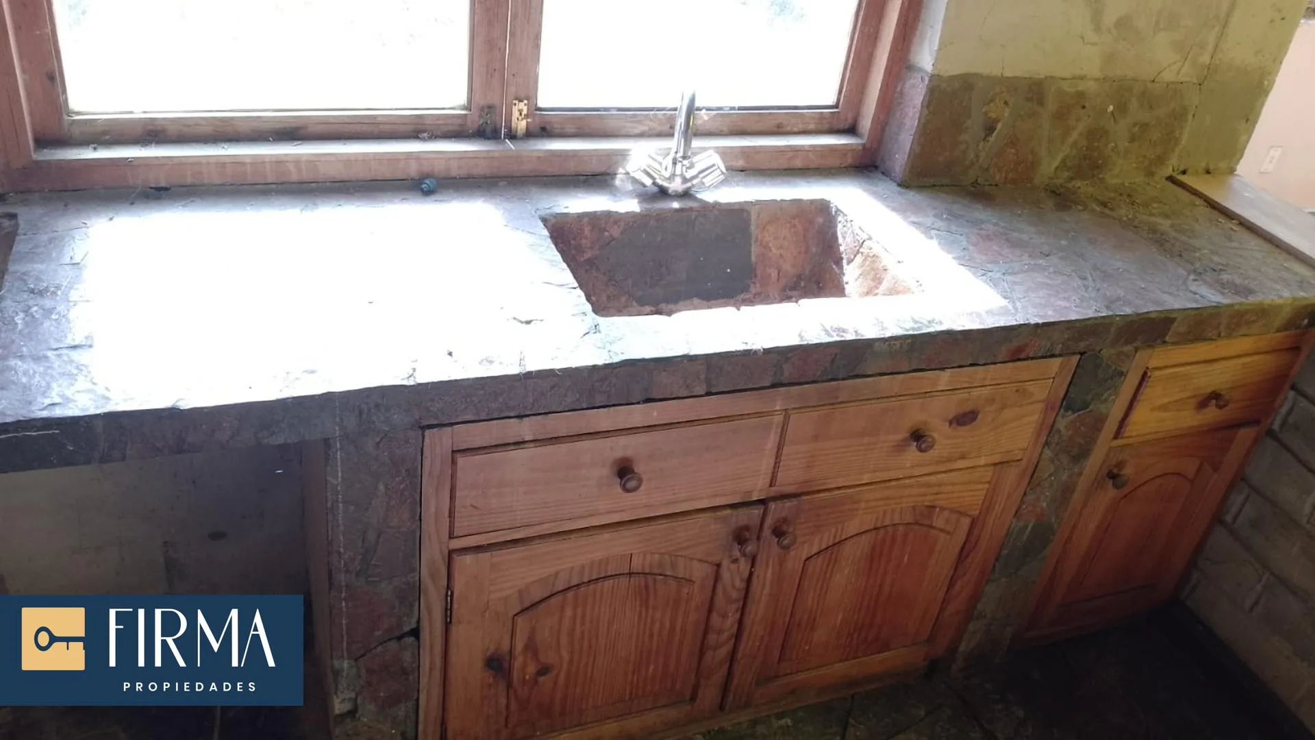 Foto 9 de Alquila Este Terreno con Vivienda en Mallasa