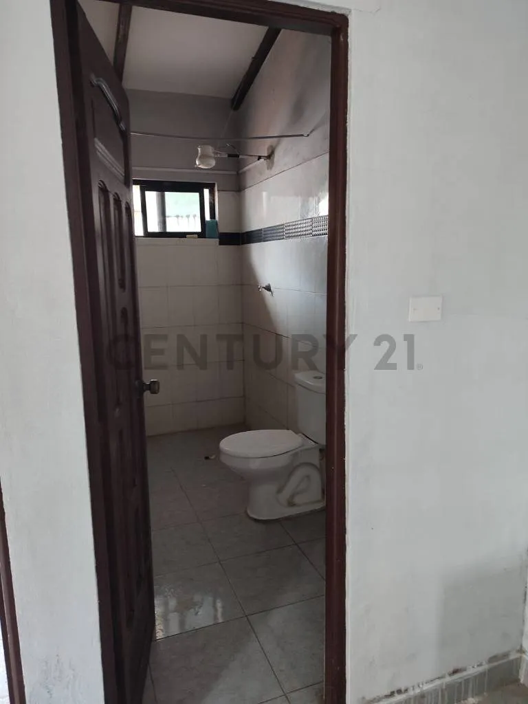 Foto 3 de Casa en Anticretico en Warnes Zona Barrio Pil al Frente de la Plazuela