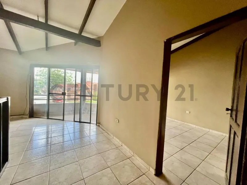 Foto 9 de Casa en Venta de 2 Plantas – Excelente Ubicación