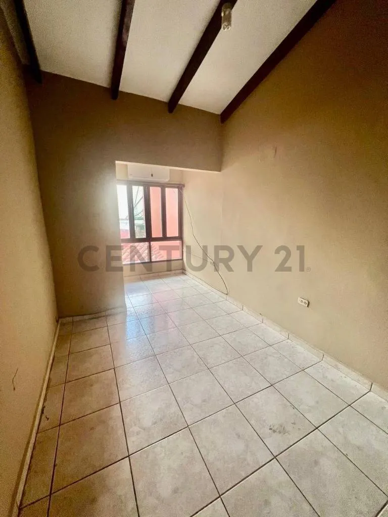 Foto 6 de Casa en Venta de 2 Plantas – Excelente Ubicación