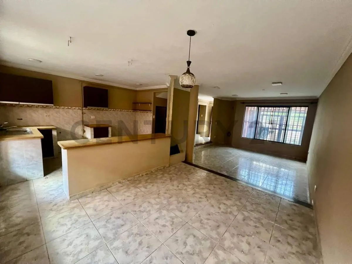 Foto 10 de Casa en Venta de 2 Plantas – Excelente Ubicación
