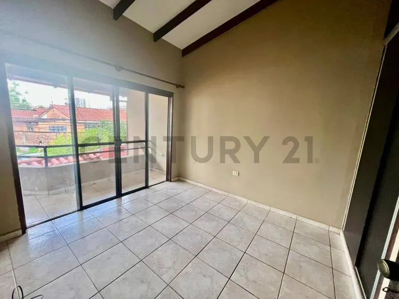 Foto 8 de Casa en Venta de 2 Plantas – Excelente Ubicación