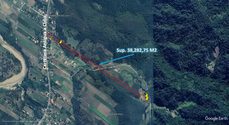Foto 10 de Terreno en venta de 38.282,75 m² en Tiquipaya, El Torno, sobre carretera