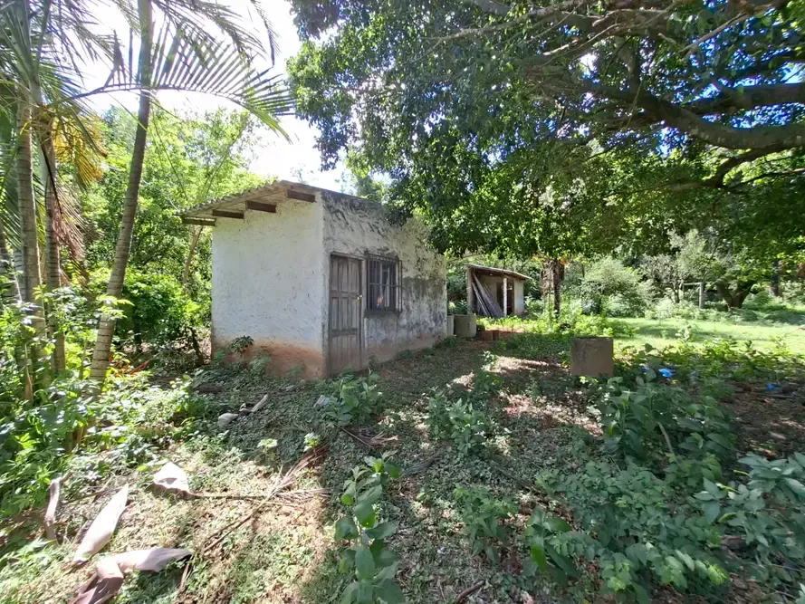 Foto 7 de Terreno en venta de 38.282,75 m² en Tiquipaya, El Torno, sobre carretera