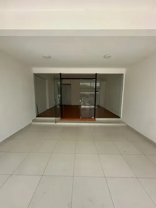 Foto 3 de Local Comercial en Alquiler | San Aurelio