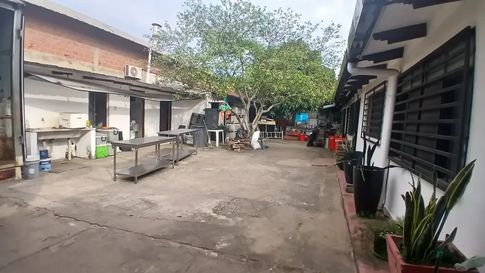 Foto 6 de 🏭 Propiedad Comercial en Venta | Zona Norte – Santa Cruz