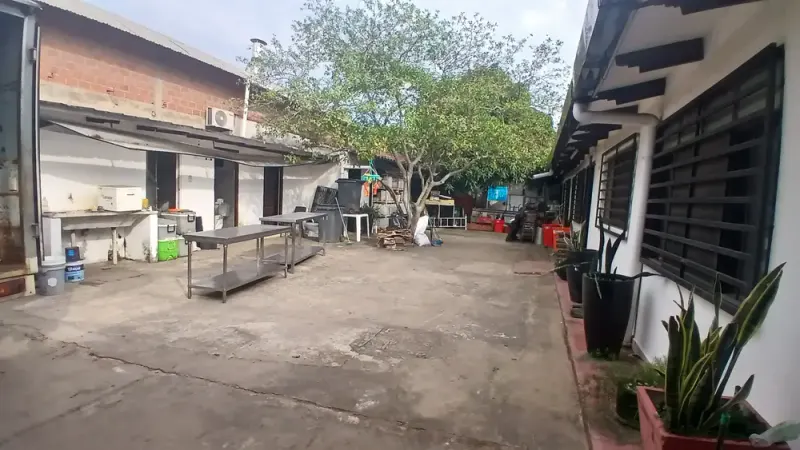 Foto 6 de 🏭 Propiedad Comercial en Venta | Zona Norte – Santa Cruz