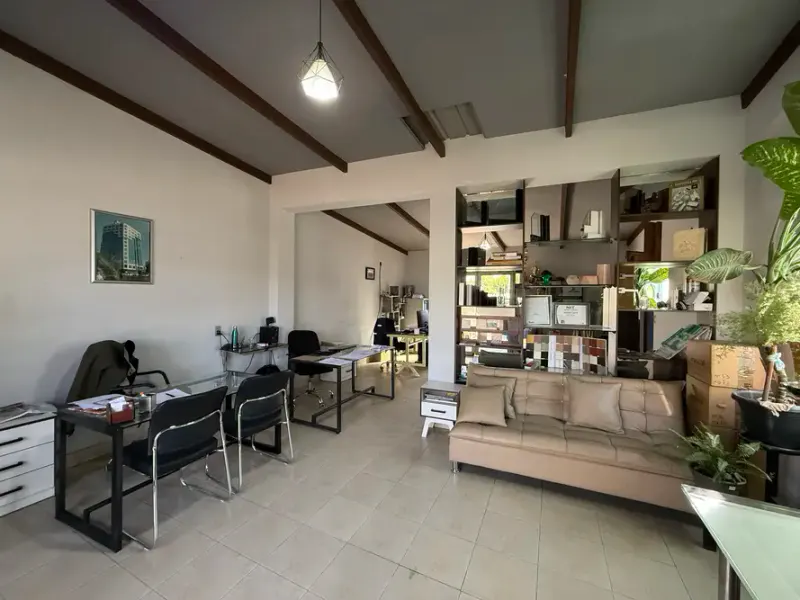 Foto 13 de Ultimo Terrenos en Venta en Esquina Sobre Av. Ingavi – Inversión Estratégica