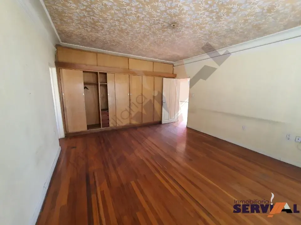 Foto 2 de Casa en Alquiler Ideal para Empresas, Restaurantes u Otro Inmediaciones de La Plazuela Quintanilla