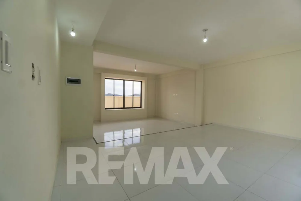 Foto 3 de Hermosa Casa en Condominio Privado “Los Jazmines” – Mesadilla Pacata