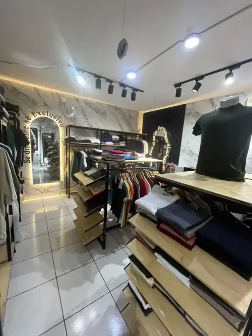 Foto 4 de Local comercial en venta en el Centro Comercial Cañoto, zona de alto flujo