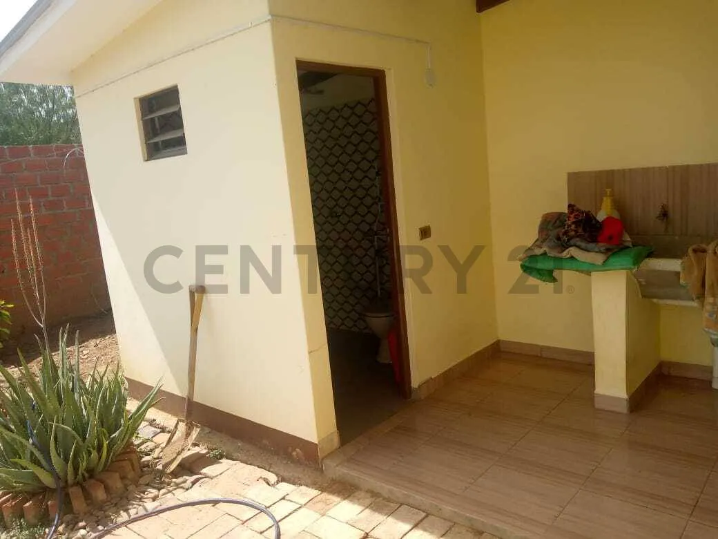 Foto 12 de Casa en Venta en Aiquile! 300 M² + Garaje para 2 Vehículos