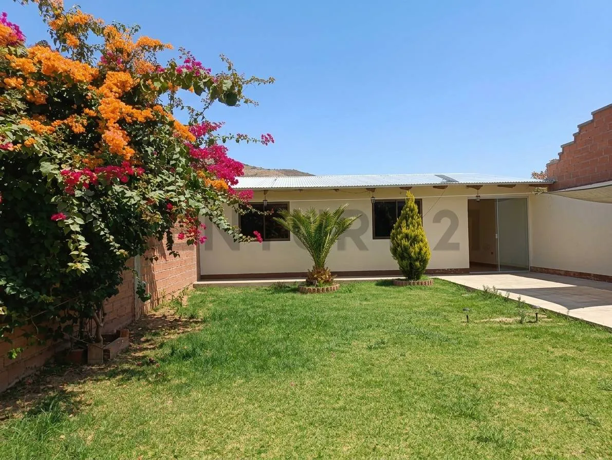 Foto 1 de Casa en Venta en Aiquile! 300 M² + Garaje para 2 Vehículos
