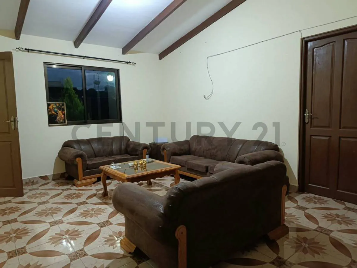 Foto 5 de Casa en Venta en Aiquile! 300 M² + Garaje para 2 Vehículos