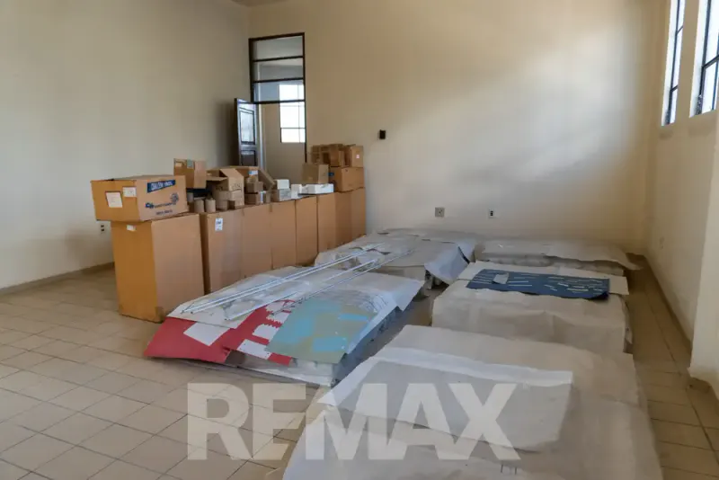 Foto 10 de Local comercial de 230 m² en alquiler sobre Av. Melchor Pérez, esquina Wiracocha