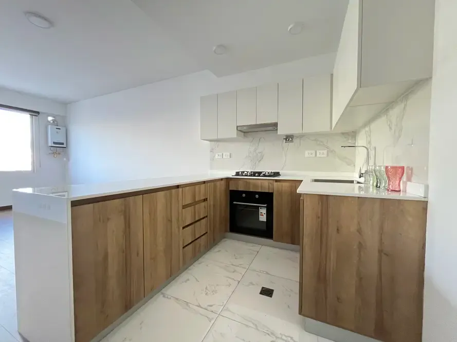 Foto 4 de En Alquiler: Moderno Departamento en Calacoto
