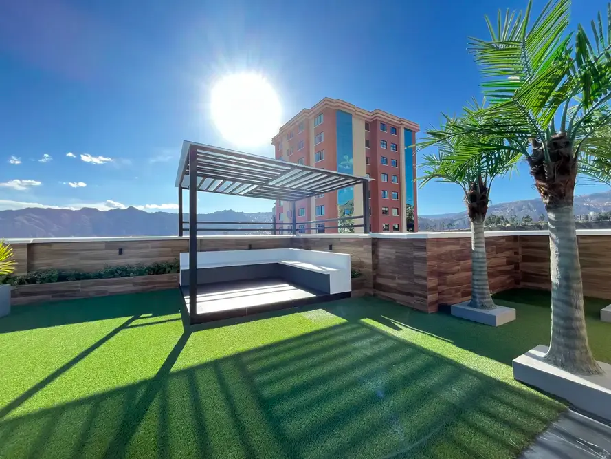 Foto 16 de En Alquiler: Moderno Departamento en Calacoto