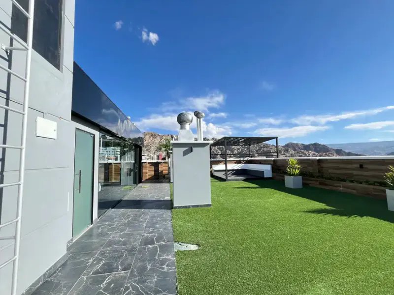 Foto 15 de En Alquiler: Moderno Departamento en Calacoto