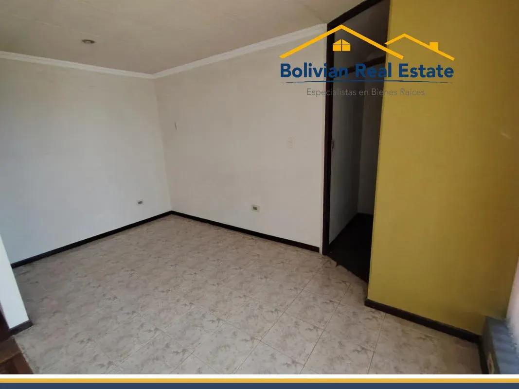 Foto 2 de Consultorio en Venta Sobre Calle 21 de Calacoto