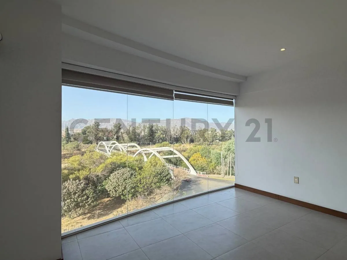 Foto 4 de Venta Departamento Edificio La Banda
