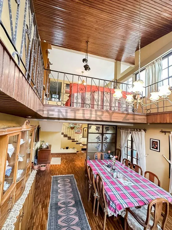 Foto 10 de En Venta Casa - Los Rosales - Achumani