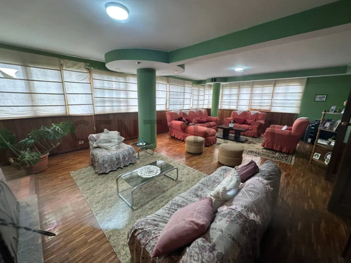 Foto 3 de En Venta Casa - Los Rosales - Achumani