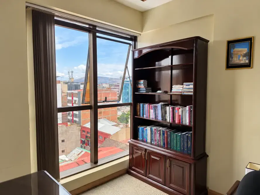 Foto 10 de Oficina en Venta en El Centro de Cochabamba