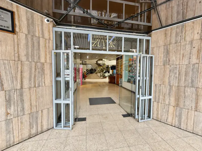 Foto 18 de Oficina en Venta en El Centro de Cochabamba