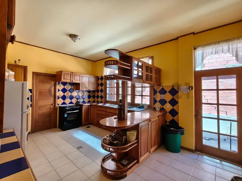 Foto 20 de Buen precio. La icónica y linda "Casa de Madera" en venta, Lomas de Achumani