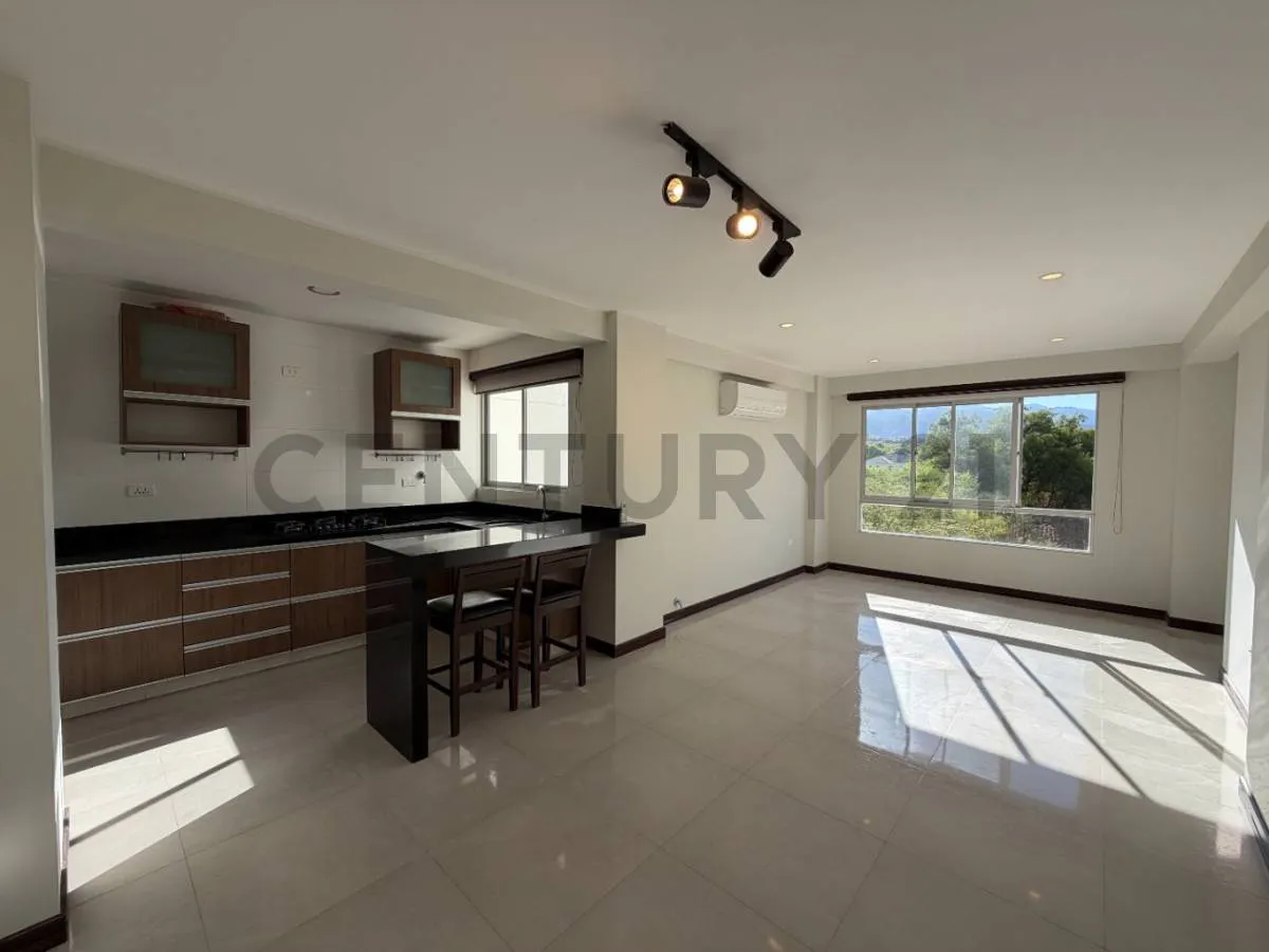 Foto 3 de Exclusivo Departamento de 2 Dormitorios en Alquiler - Miraflores, Tarija