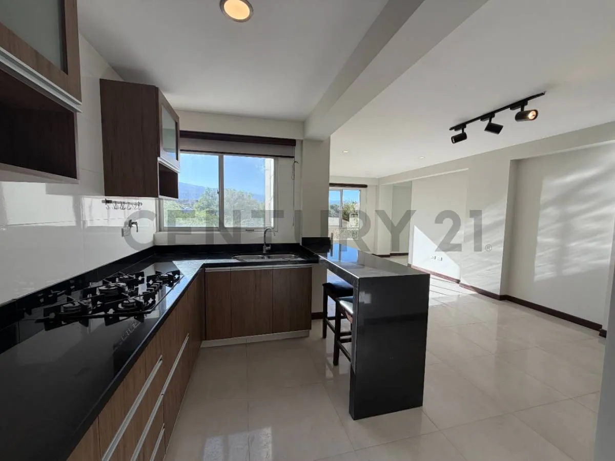 Foto 16 de Exclusivo Departamento de 2 Dormitorios en Alquiler - Miraflores, Tarija
