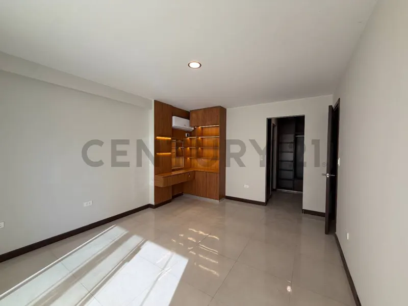 Foto 8 de Exclusivo Departamento de 2 Dormitorios en Alquiler - Miraflores, Tarija