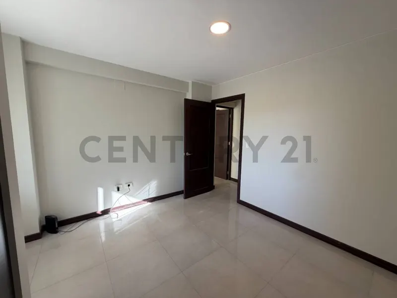 Foto 13 de Exclusivo Departamento de 2 Dormitorios en Alquiler - Miraflores, Tarija